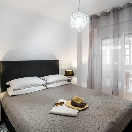 Apartment Gng By Rentalspro - Nea Halkidiki Flogita
