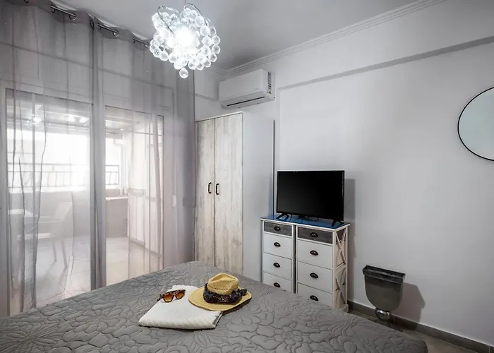 Gng By Rentalspro - Nea Halkidiki Lejlighed